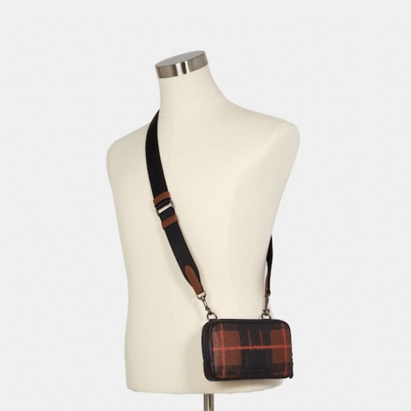 NWT Coach Carrier Phone Crossbody With Window Pane Plaid Print - Picture 1 of 9